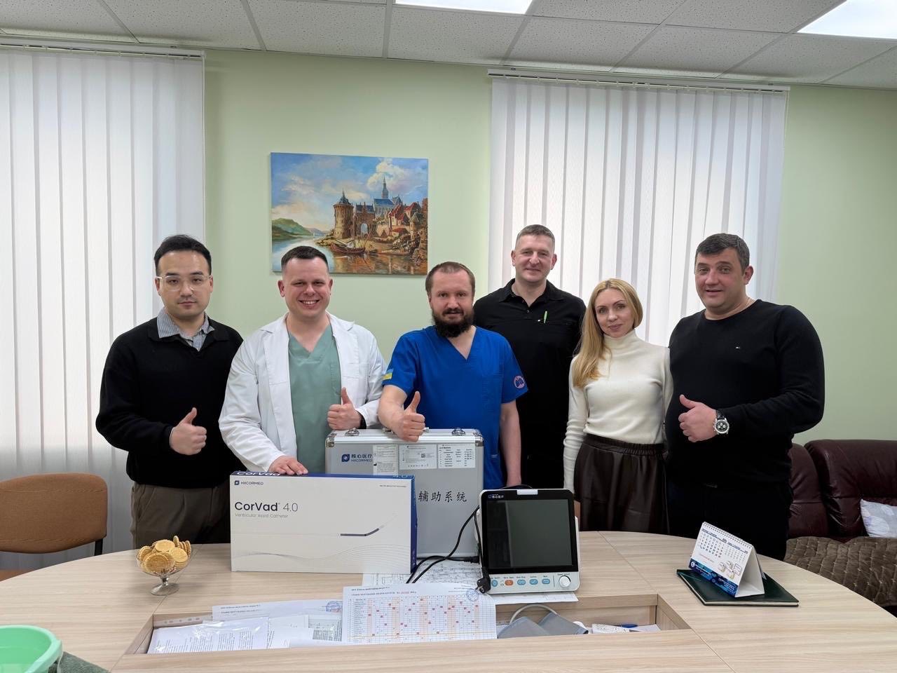 Київські лікарі врятували пацієнта з критичним ураженням судин завдяки новій технології