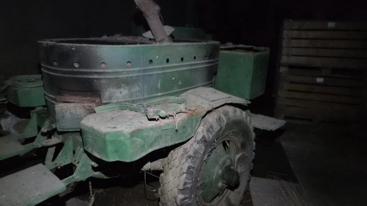 Скандал із консервами у Барі на Вінниччині: в підвалі знайшли гуманітарку 2022 року