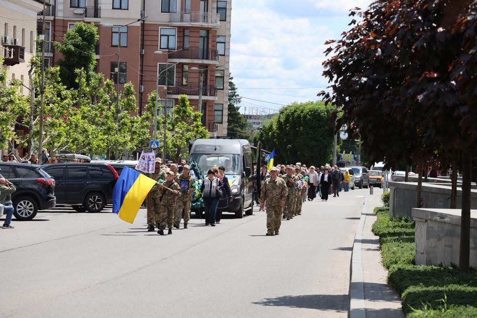 В Умані попрощалися із солдатом Романом Проскуряковим. Фото