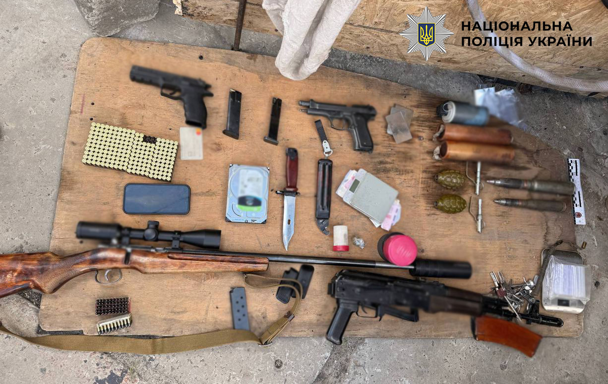 Погрожував підірвати гранату: у столиці спецпризначенці КОРД затримали зловмисника - фото 5