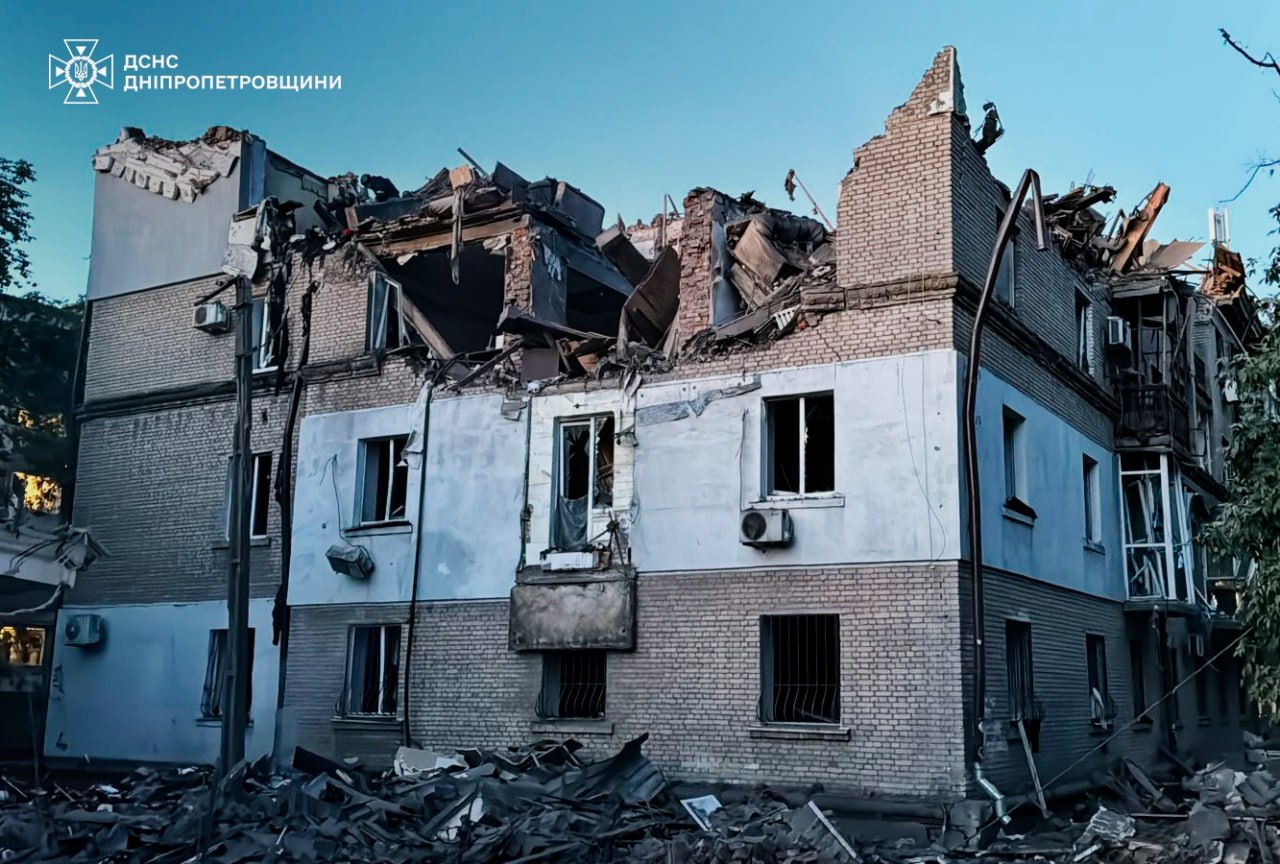 У Дніпрі внаслідок російського обстрілу загинули 6 людей - фото 6