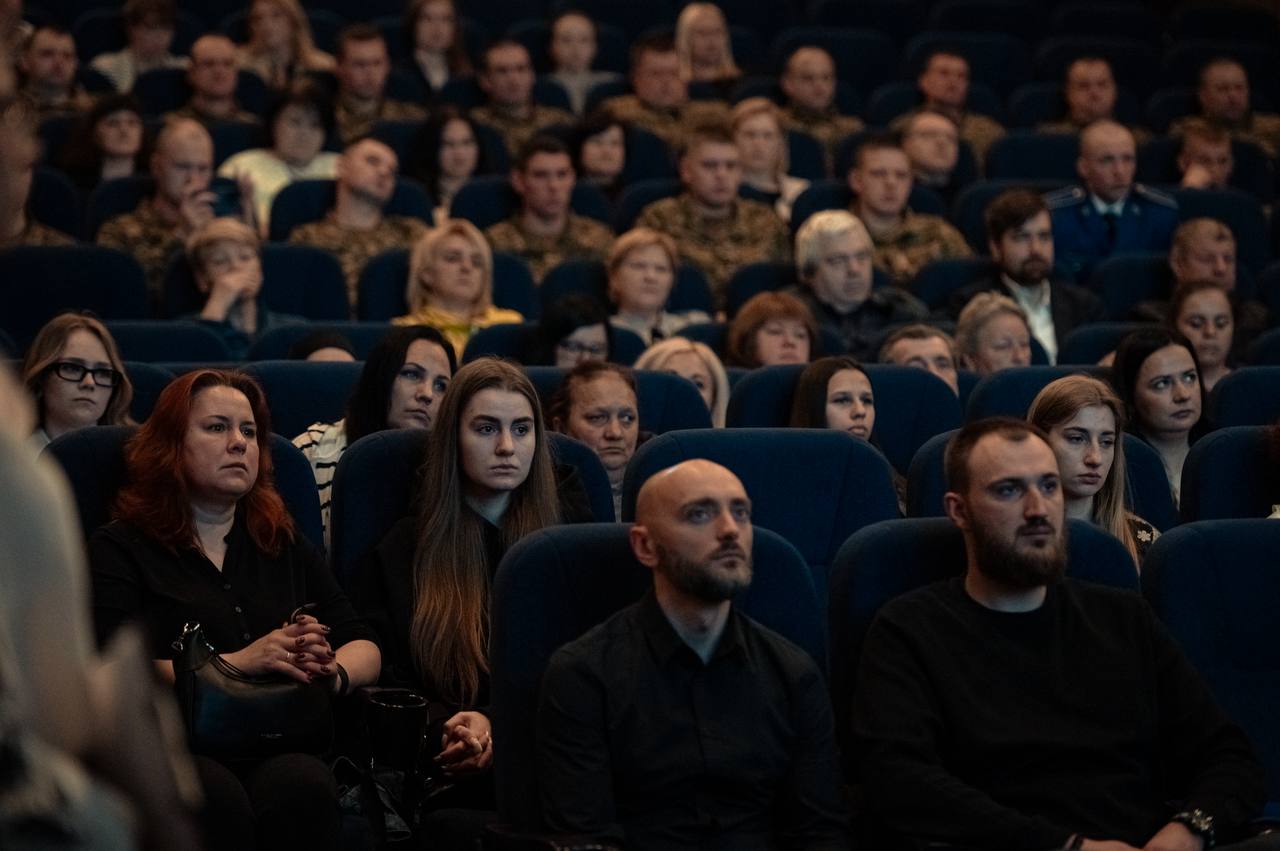 Рідним полеглих захисників у Києві вручили нагороди та відзнаки - фото 3