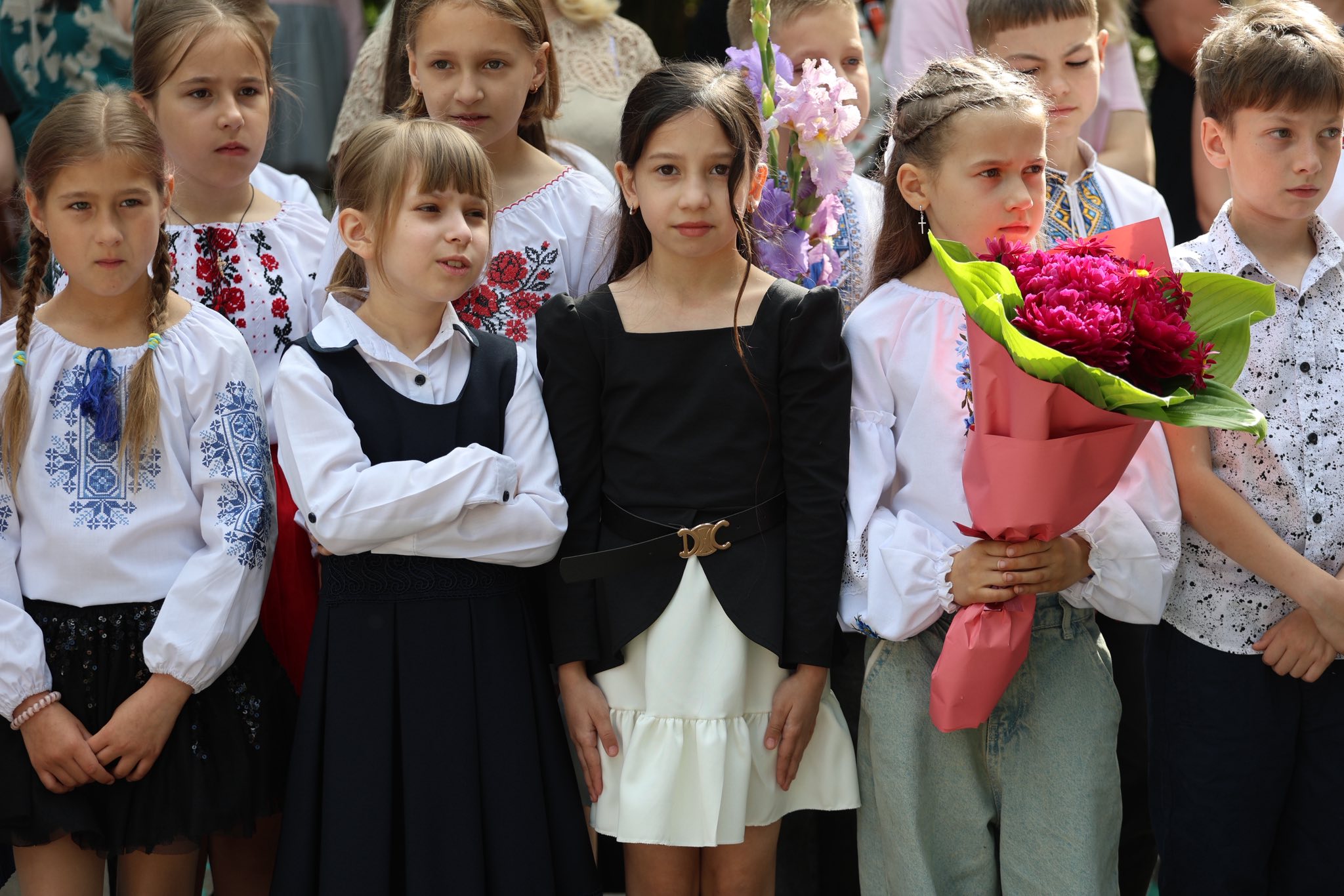 У школах Умані відбулося свято Останнього дзвоника. Фото - фото 4