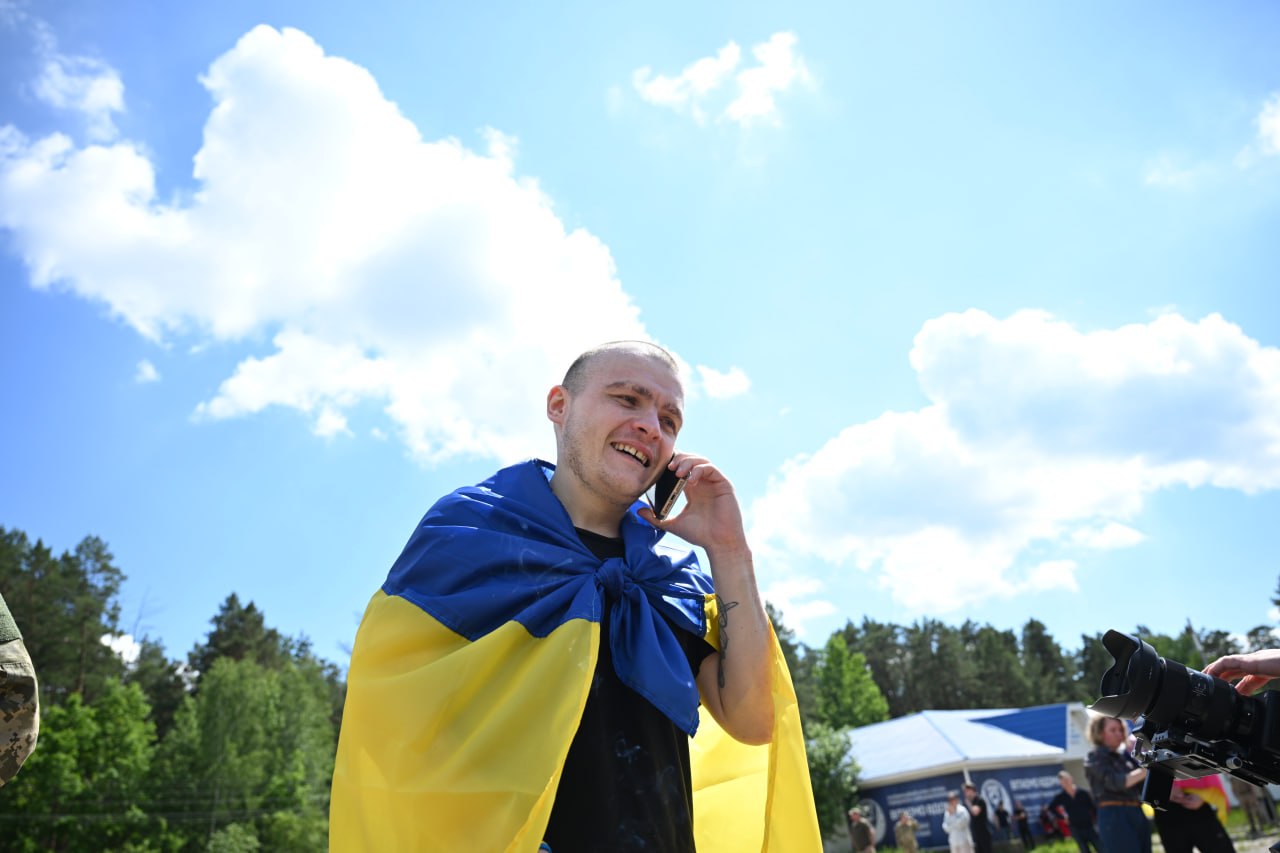 Україна повернула з російського полону 185 захисників і одного цивільного