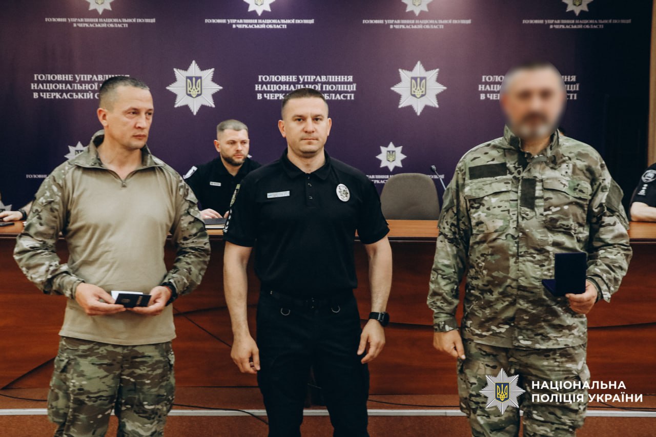 У Черкасах нагородили воїнів батальйону «Чорна ласка». Фото - фото 2