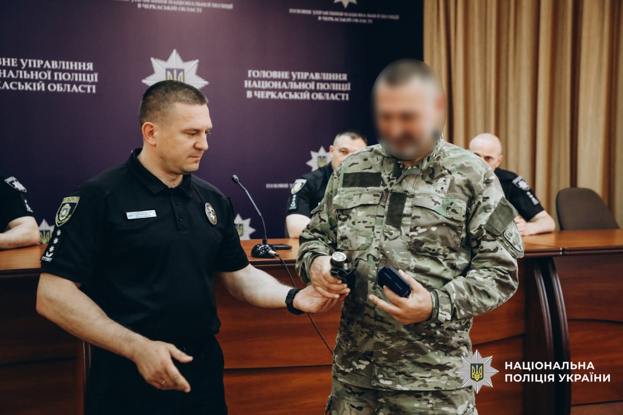У Черкасах нагородили воїнів батальйону «Чорна ласка». Фото - фото 3