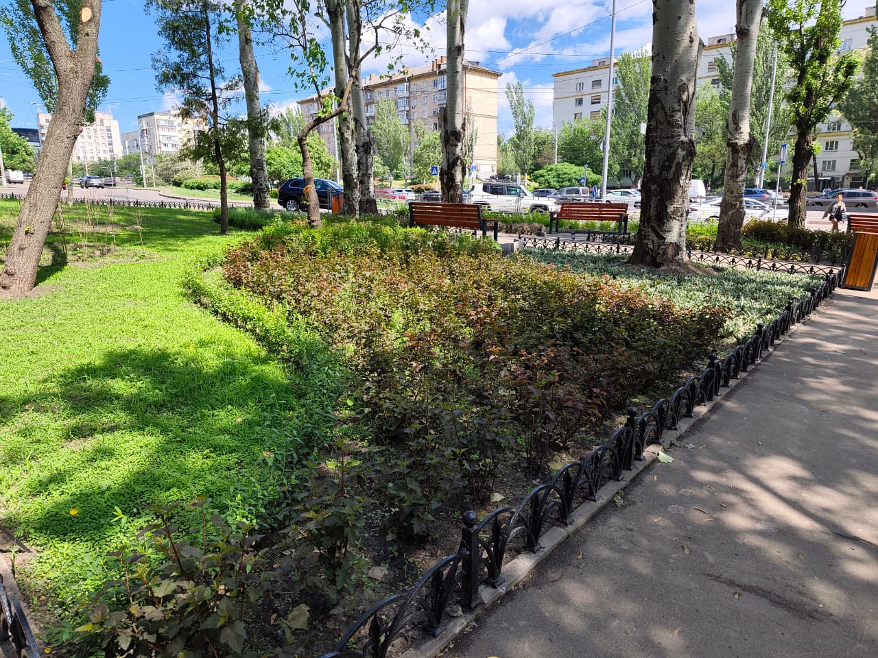 У Києві від початку року облаштували шість нових «кишенькових скверів» - фото 5