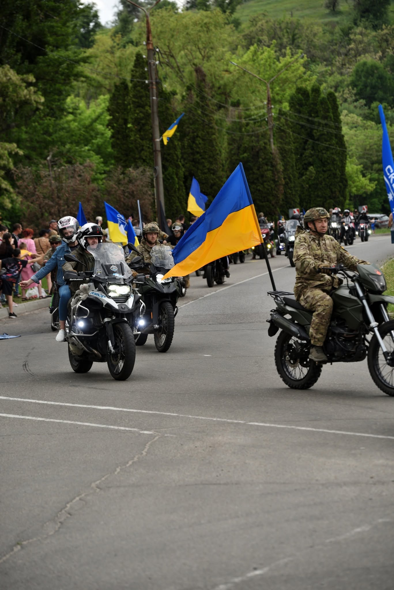 Сотні байкерів приїхали до Чернечої гори у Каневі. Фото - фото 5