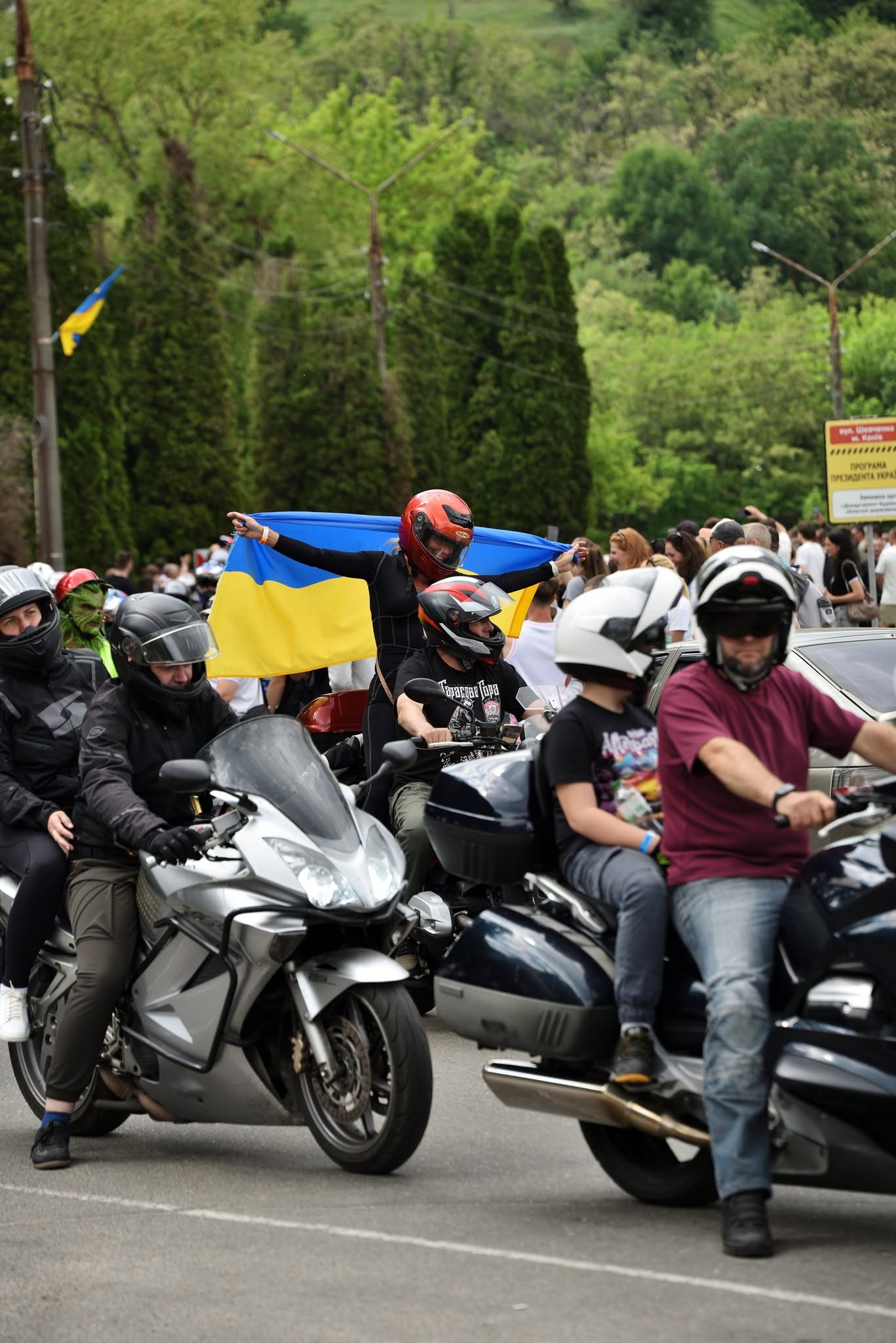 Сотні байкерів приїхали до Чернечої гори у Каневі. Фото - фото 6