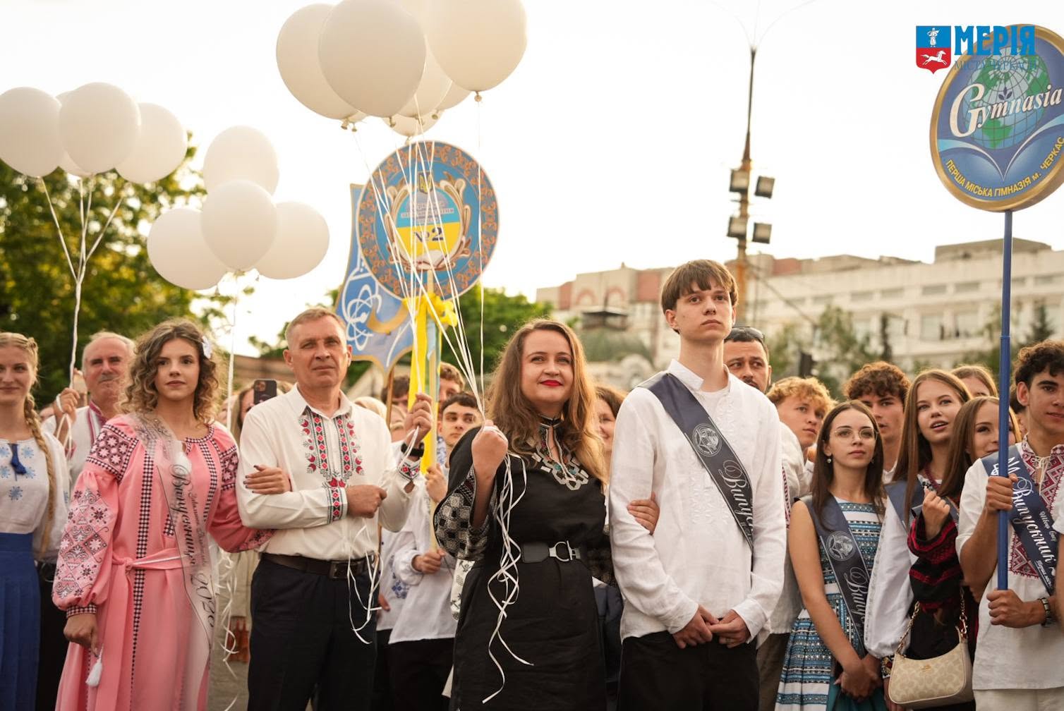 Майже 2 тисячі випускників пройшли Маршем Подяки в Черкасах