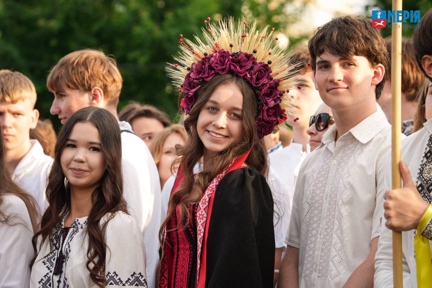 Майже 2 тисячі випускників пройшли Маршем Подяки в Черкасах - фото 6