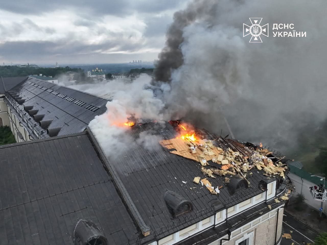 Зеленський: Росія показує світу свої наміри вести війну далі - фото 7