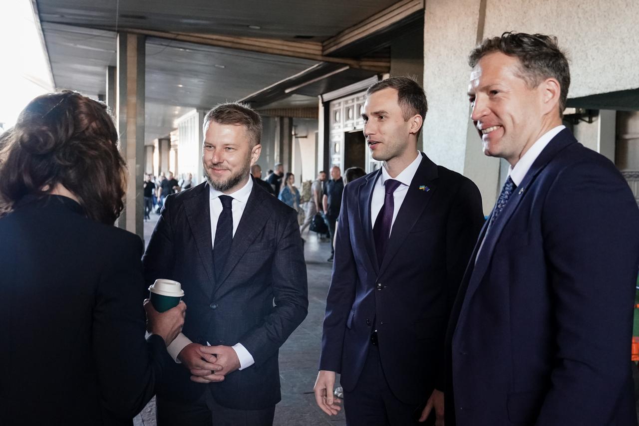 До Києва з візитом прибула президентка Європейського комітету регіонів - фото 2