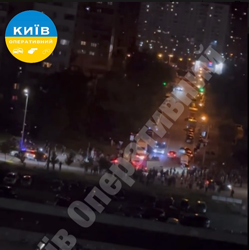 У Києві автомобіліста, який влаштував сутичку з поліцією,  доставили до РТЦК та СП