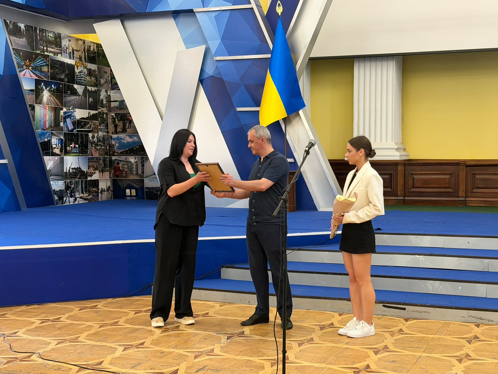 У столиці відзначили кращих представників легкої промисловості - фото 6