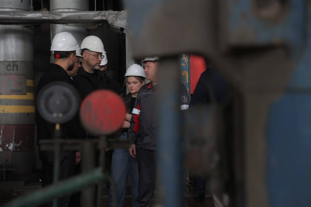 Шмигаль перевірив хід відновлювальних робіт на одному з енергетичних об’єктів на Київщині - фото 2