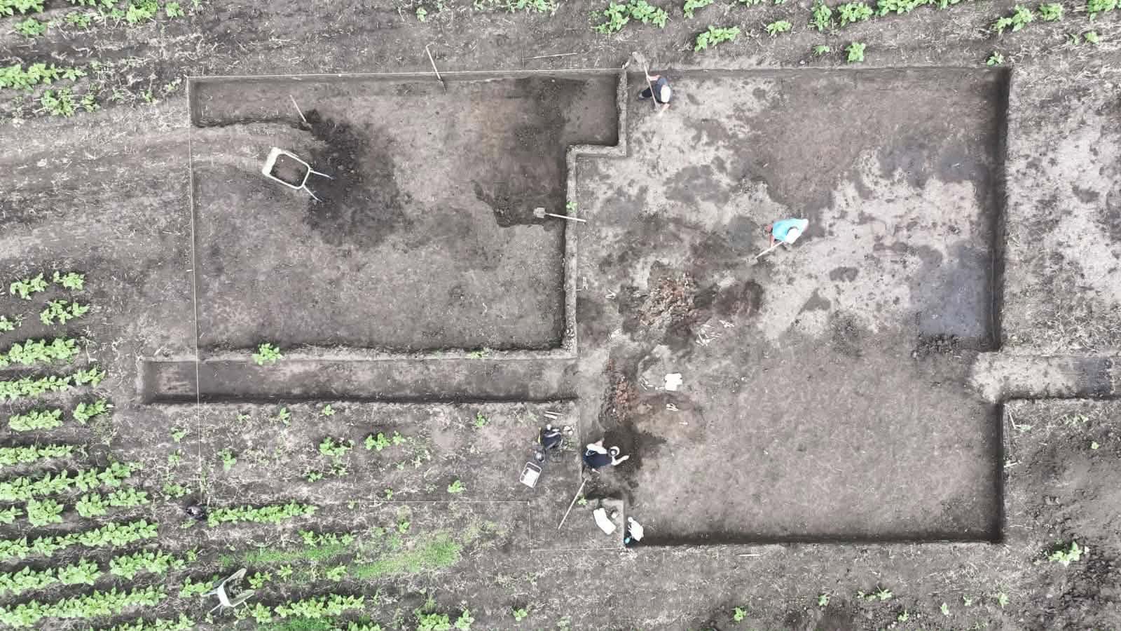 Археологи досліджують трипільське житло на Черкащині, якому майже 6 тис років