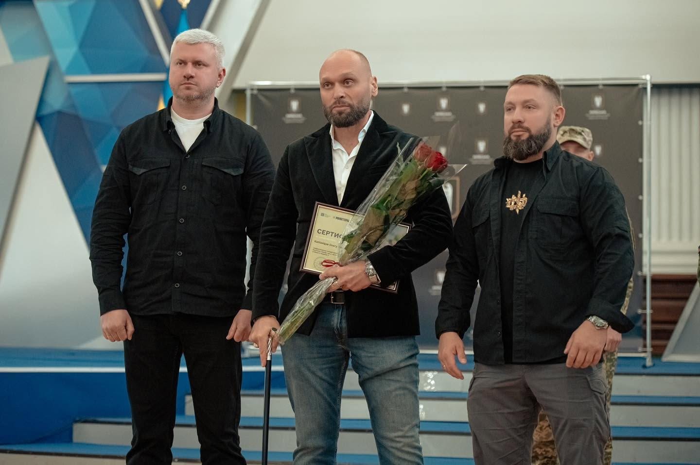 Столичним ветеранам та родинам полеглих захисників вручили сертифікати на житло