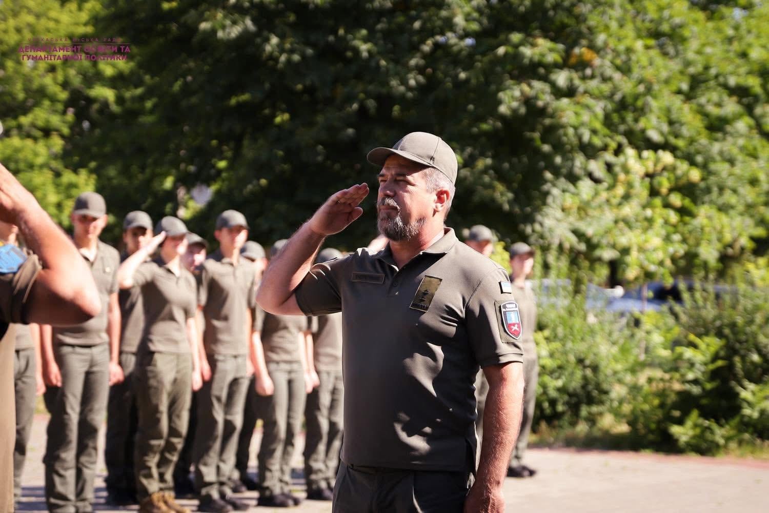 У Черкаському ліцеї з посиленою військово-фізичною підготовкою відбувся перший випуск. Фото - фото 8