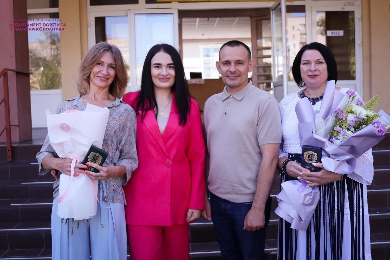 У Черкаському ліцеї з посиленою військово-фізичною підготовкою відбувся перший випуск. Фото - фото 13