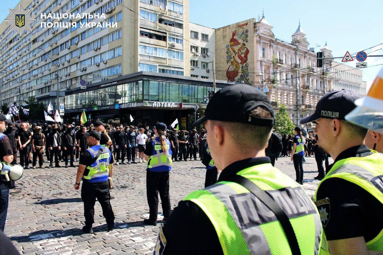 Акції в центрі Києва пройшли без грубих порушень правопорядку - фото 2