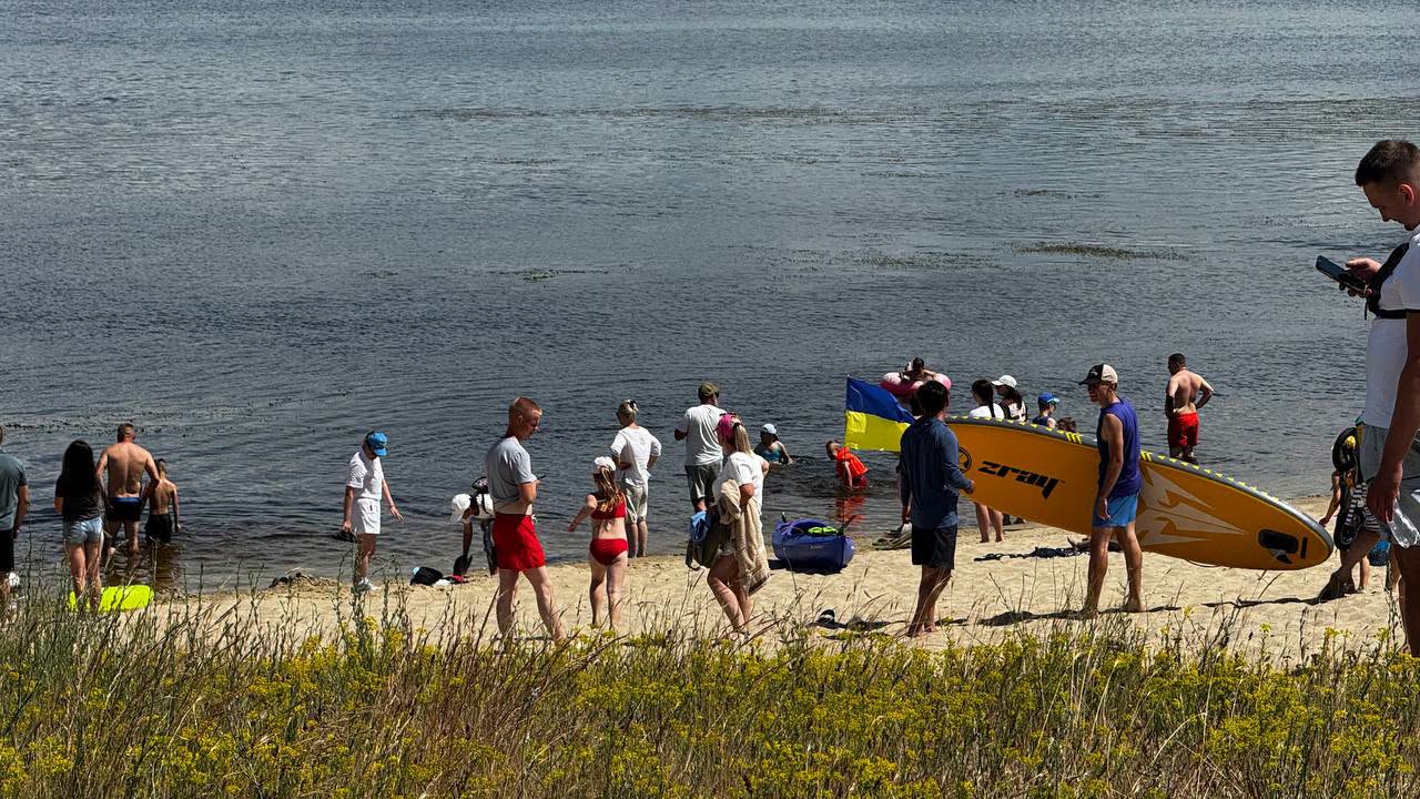 Святкові вихідні у Каневі: заплив на байдарках, фестиваль сапбордингу та Івана Купала. Фото
