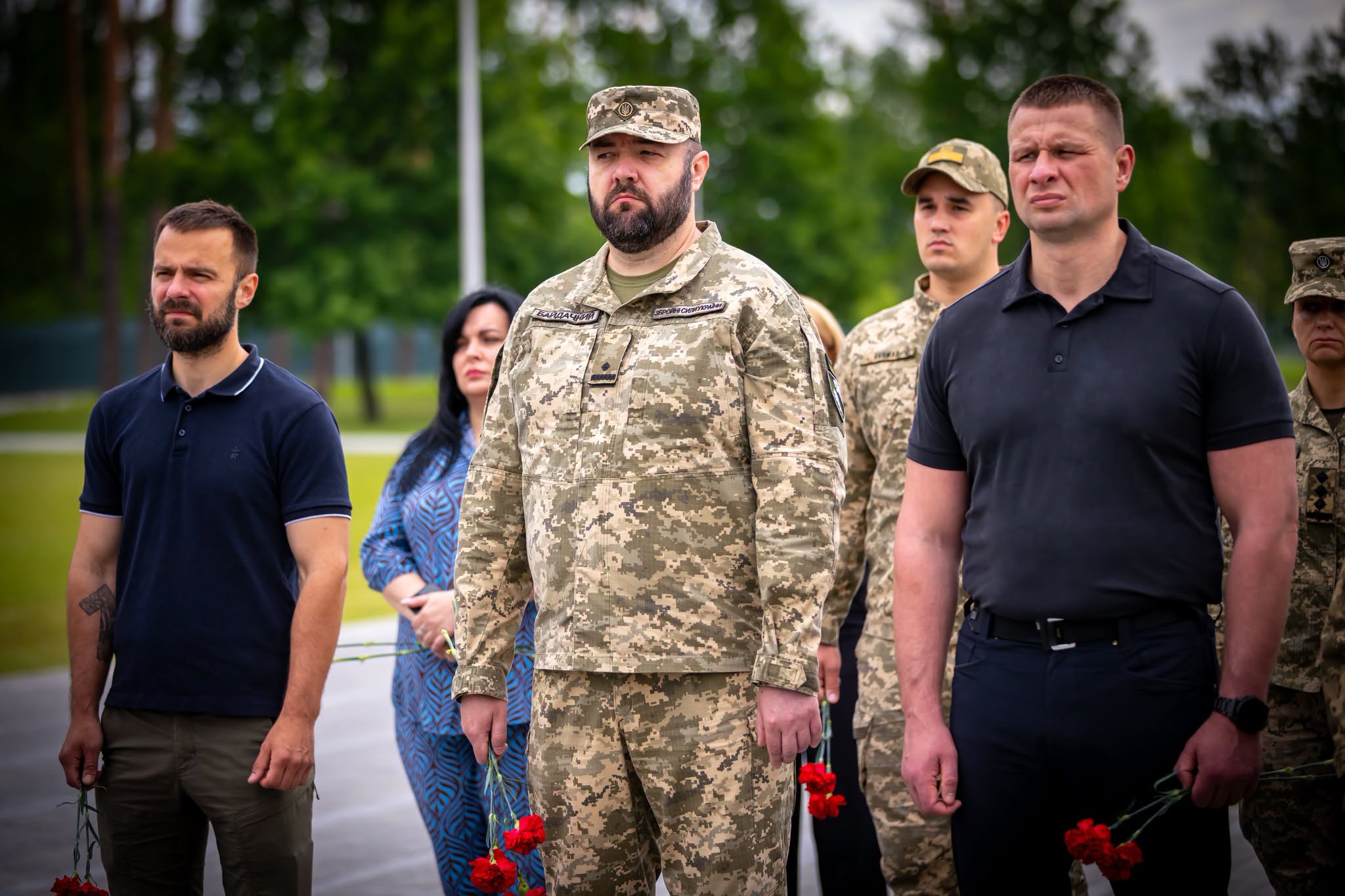 На Національному військовому меморіальному кладовищі поховали 13 українських воїнів, чиї імена невстановлені - фото 6