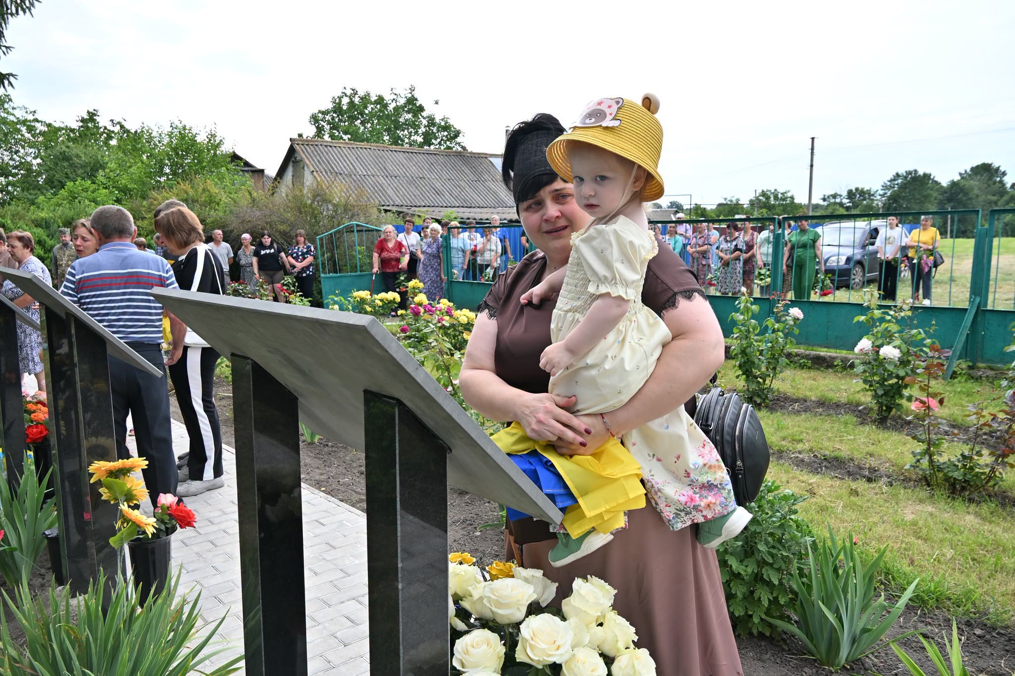 Меморіальні дошки загиблим воїнам відкрили у громаді Черкащини. Фото - фото 2