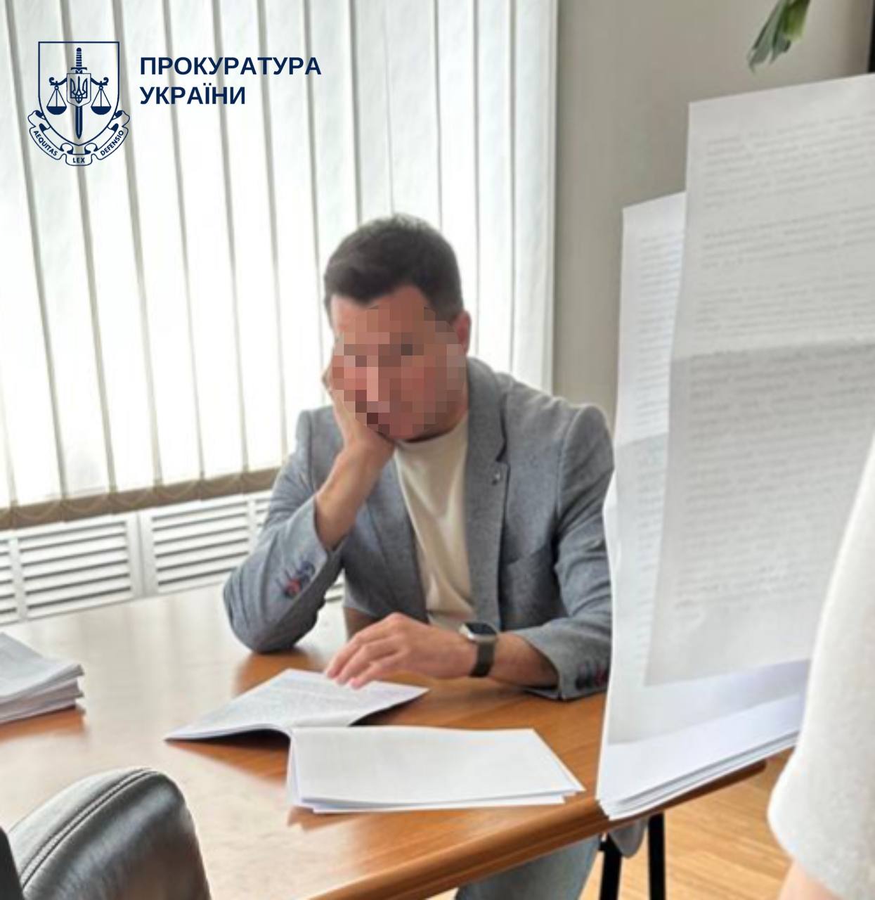 Заступнику мера Бучі повідомили про підозру через розтрату коштів на відновленні будинків