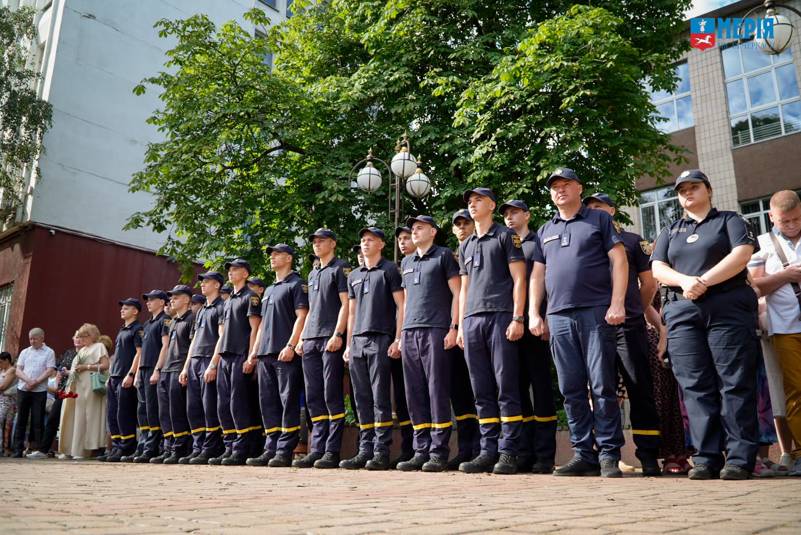 У Черкасах вручили нагороди з нагоди Дня Конституції. Фото - фото 10