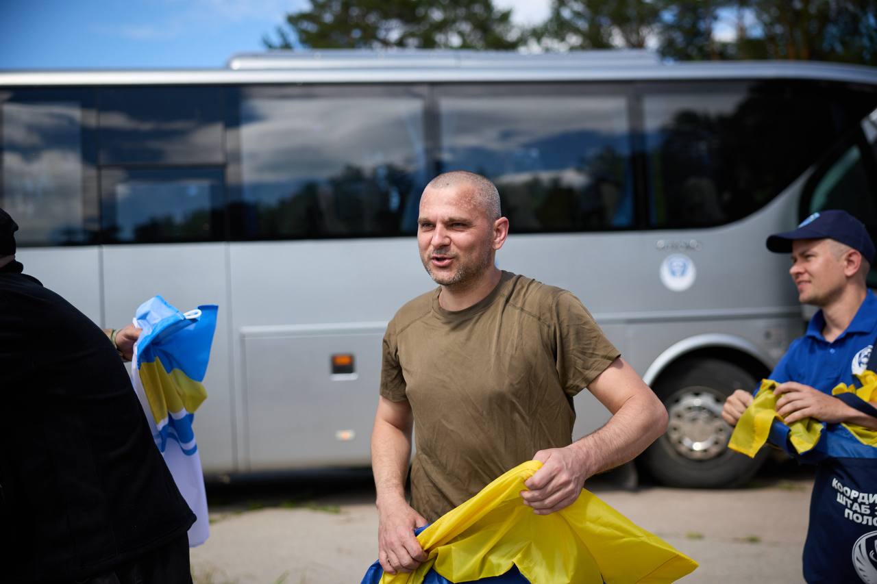 В Україну повернули воїнів, які були в російському полоні із 2022 року. Фото - фото 7