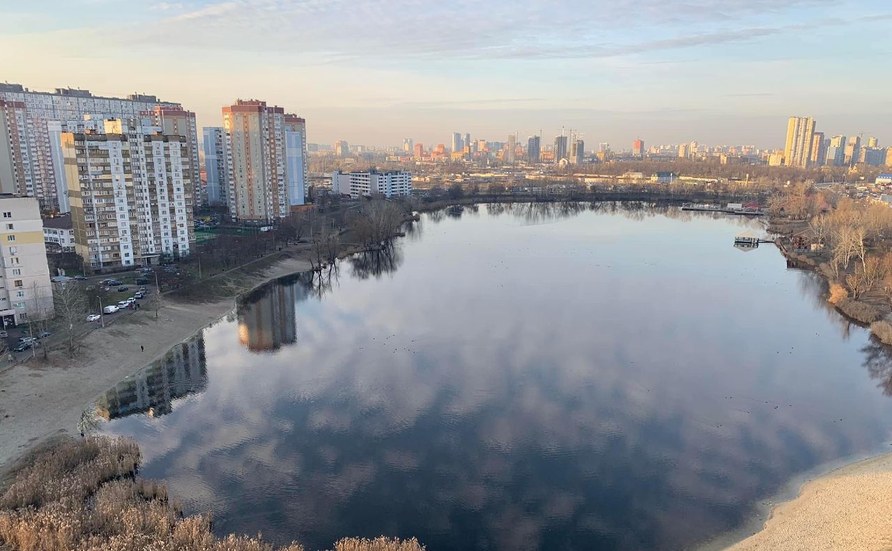 «Шовк, танки та підводні урбан-легенди: Що ховає від ваших очей Дарницький район - фото 2