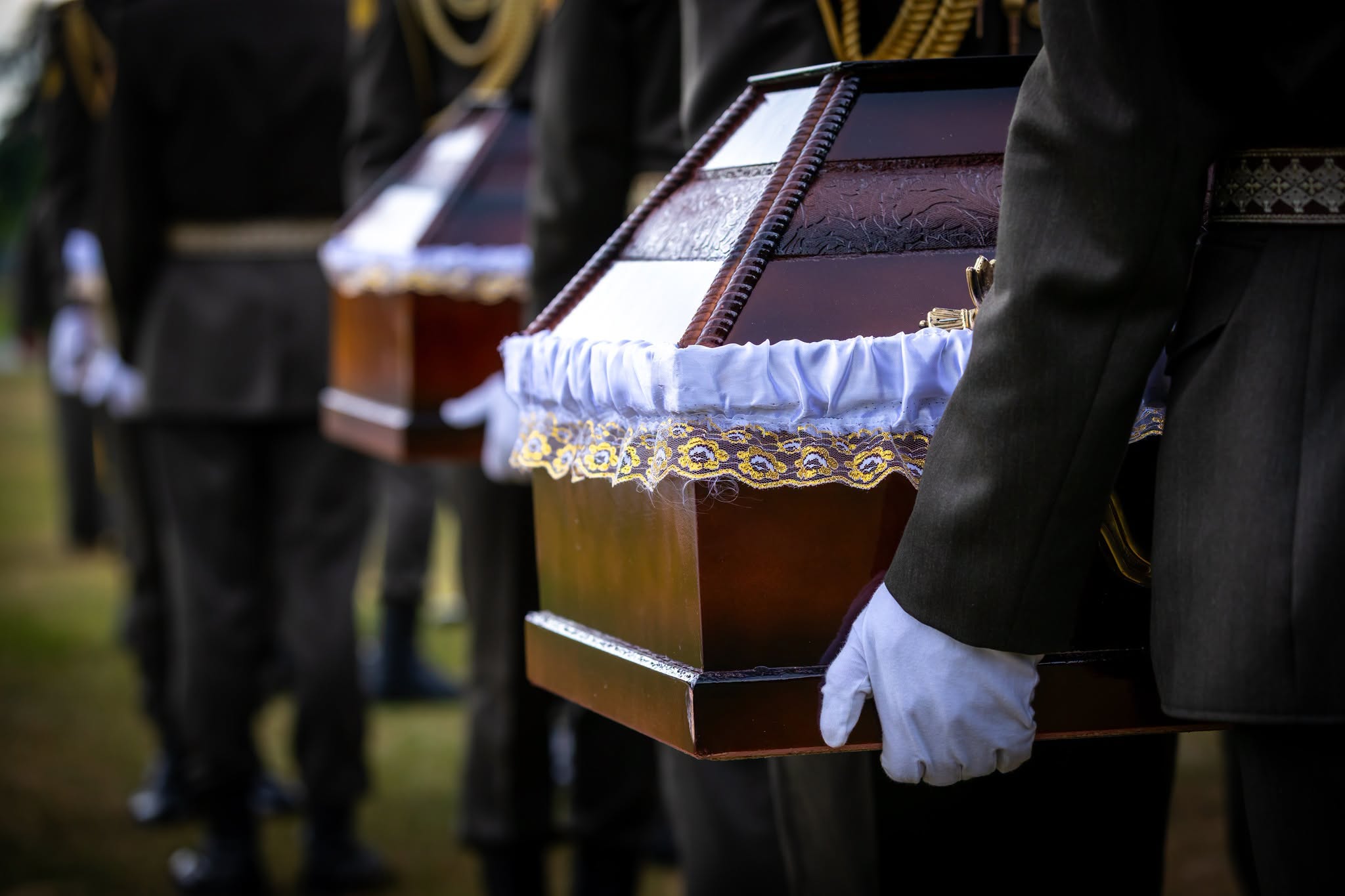 На меморіальному кладовищі в Києві поховали чотирьох невідомих українських воїнів - фото 2