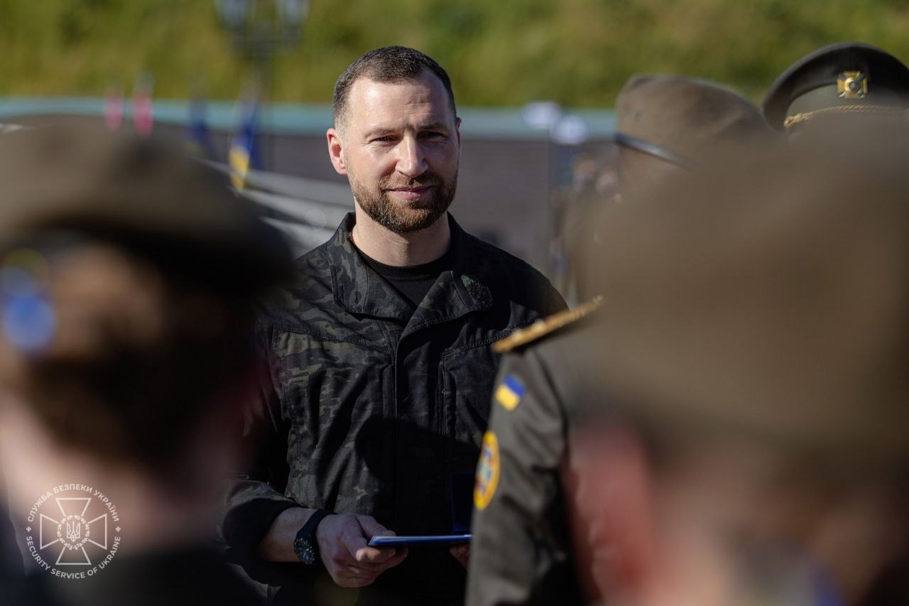 Перші зірки на погонах: Академія та Інститут СБУ випустили молодих офіцерів - фото 2