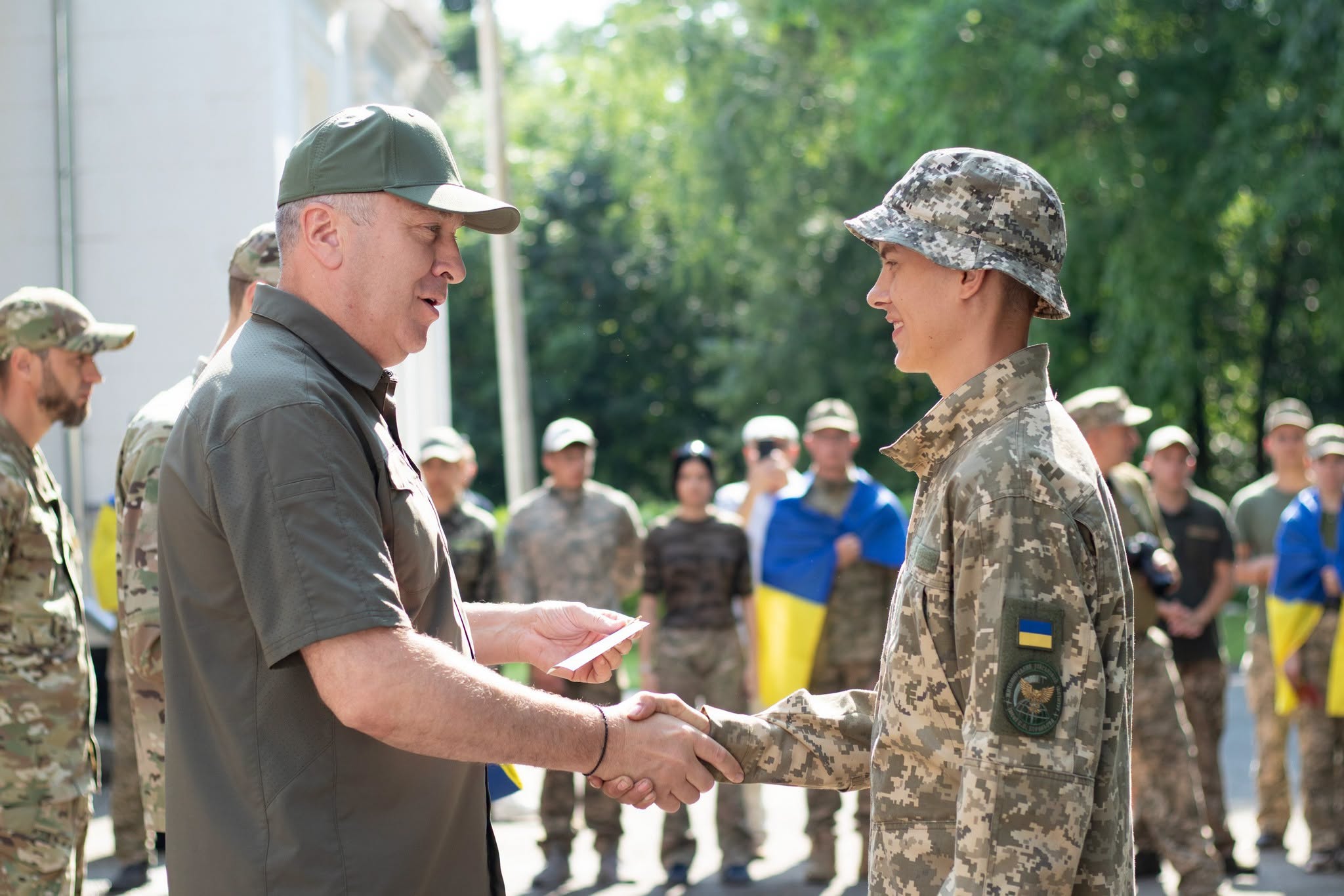 На Черкащині 77 учнів і студентів отримали обласну відзнаку «Відмінник Захисту України» - фото 3