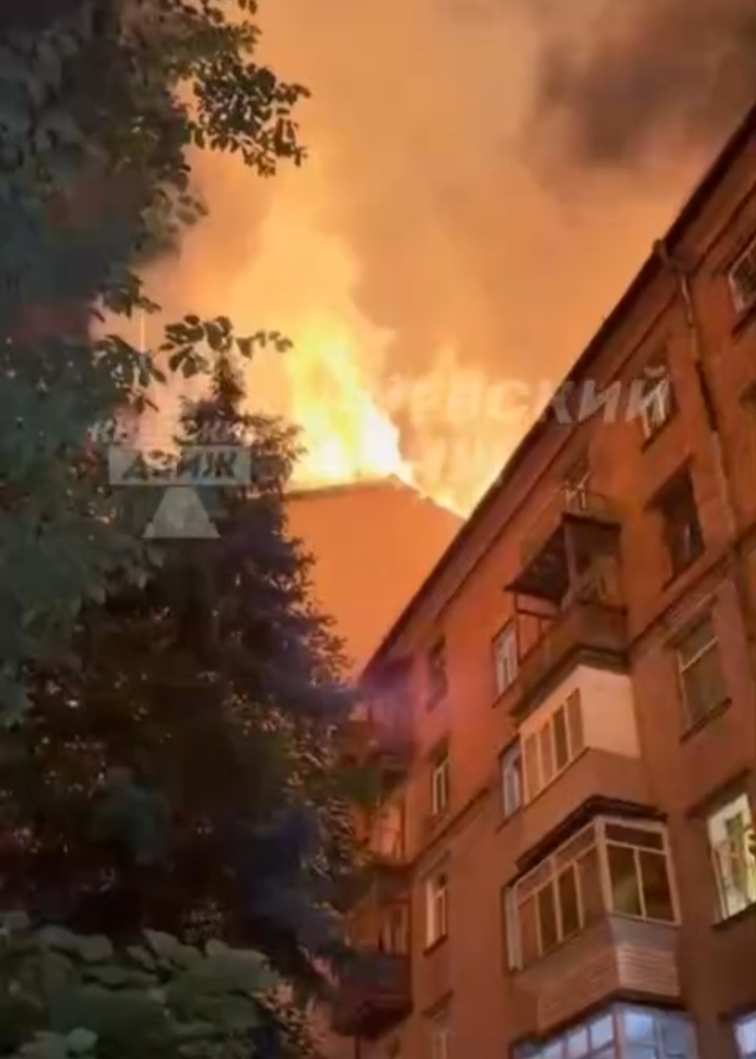Росія атакує Київ та область дронами