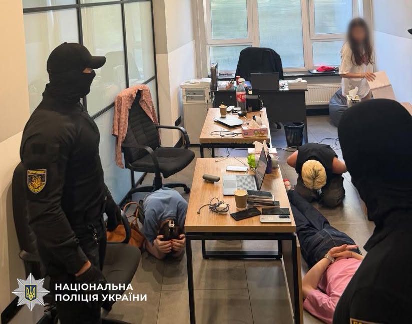 Кол-центр в Києві ошукав громадян США на понад пів мільйона доларів - фото 2