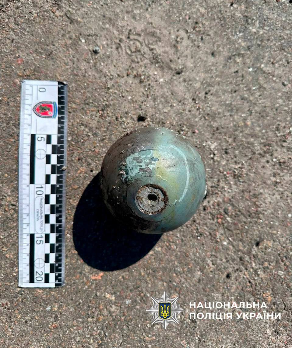 Після масованої атаки у Києві виявили уламки ракети Х-69 та 12 бойових суббоєприпасів - фото 3