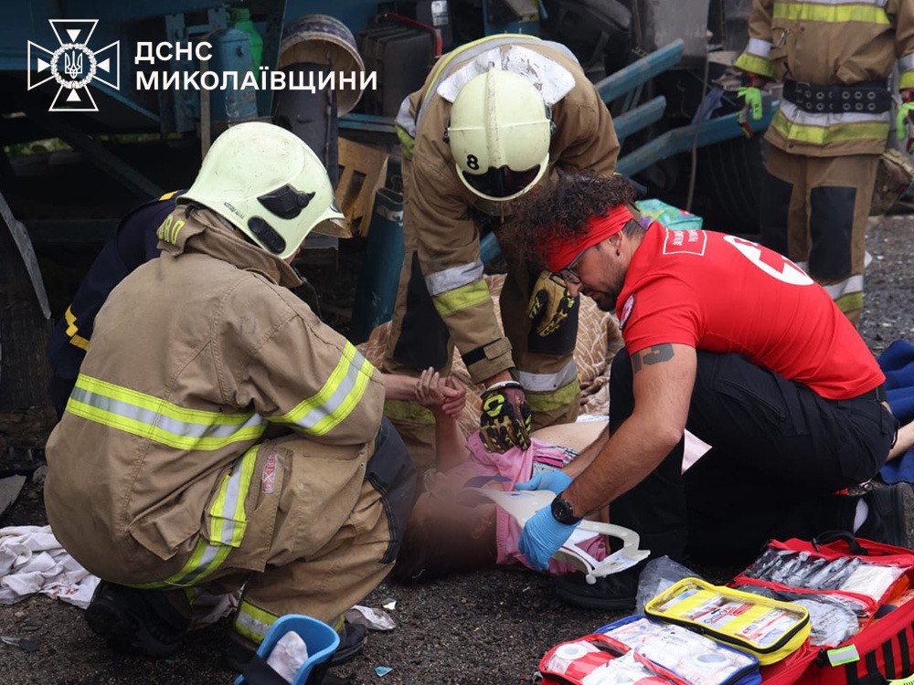 У ДТП на Миколаївщині загинули 9 людей - фото 4