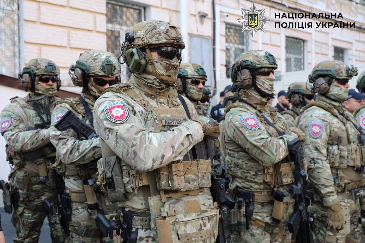У Києві нагородили поліцейських з нагоди професійного свята - фото 10