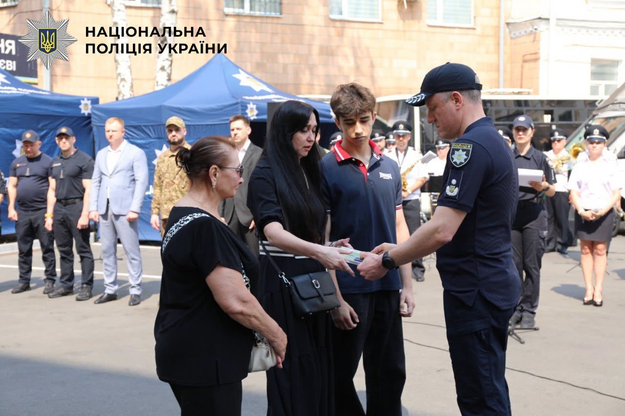 У Києві нагородили поліцейських з нагоди професійного свята - фото 9