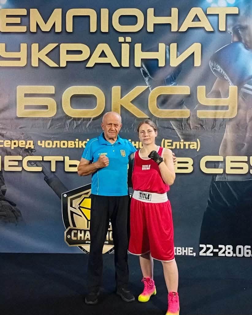 Черкаські боксери влаштували шоу на рингу і забрали переможні медалі чемпіонату - фото 3