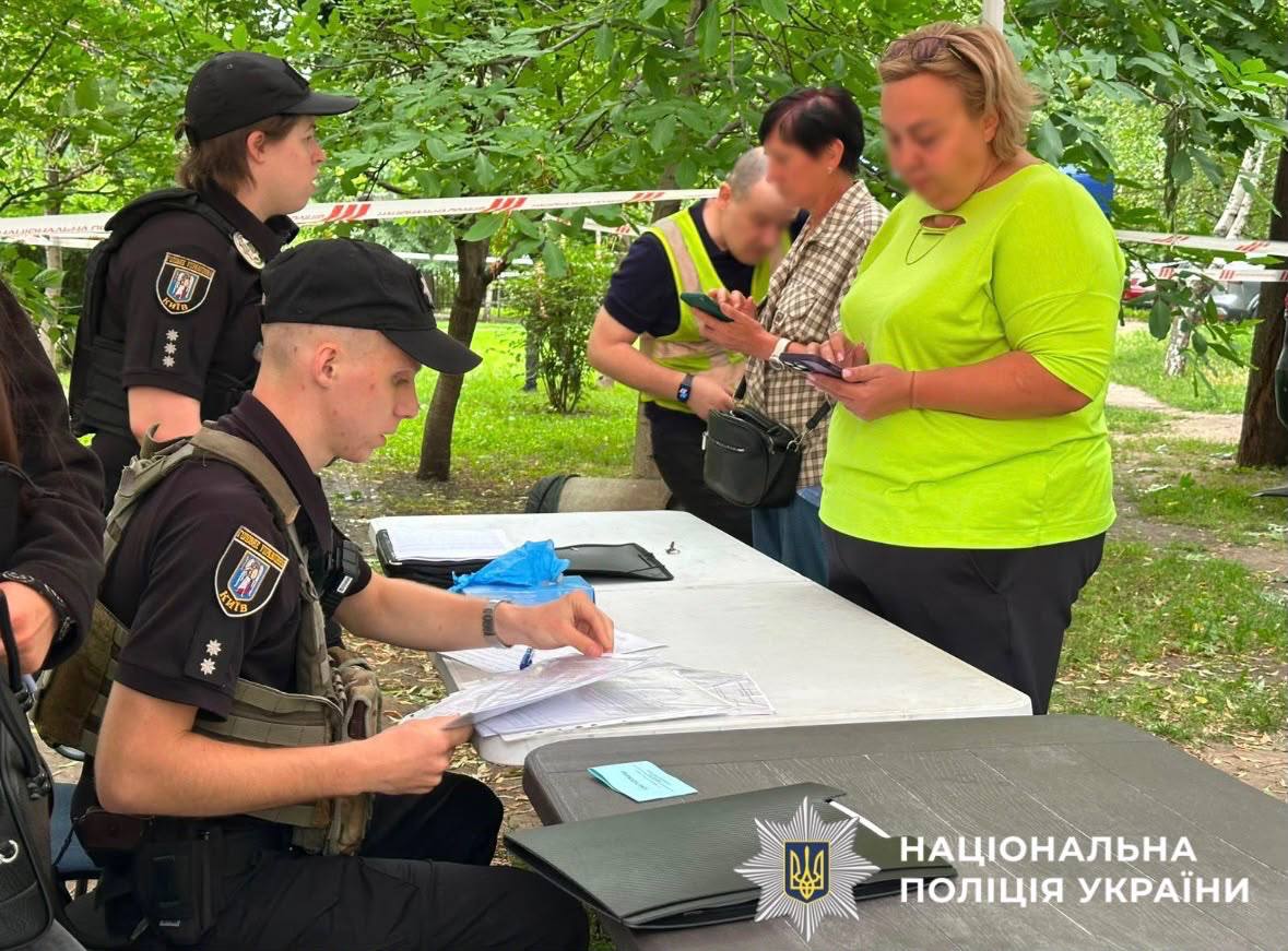 Під атакою РФ опинилися п’ять районів Києва: поліція фіксує наслідки - фото 5