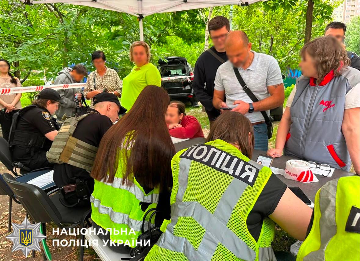 Під атакою РФ опинилися п’ять районів Києва: поліція фіксує наслідки - фото 4