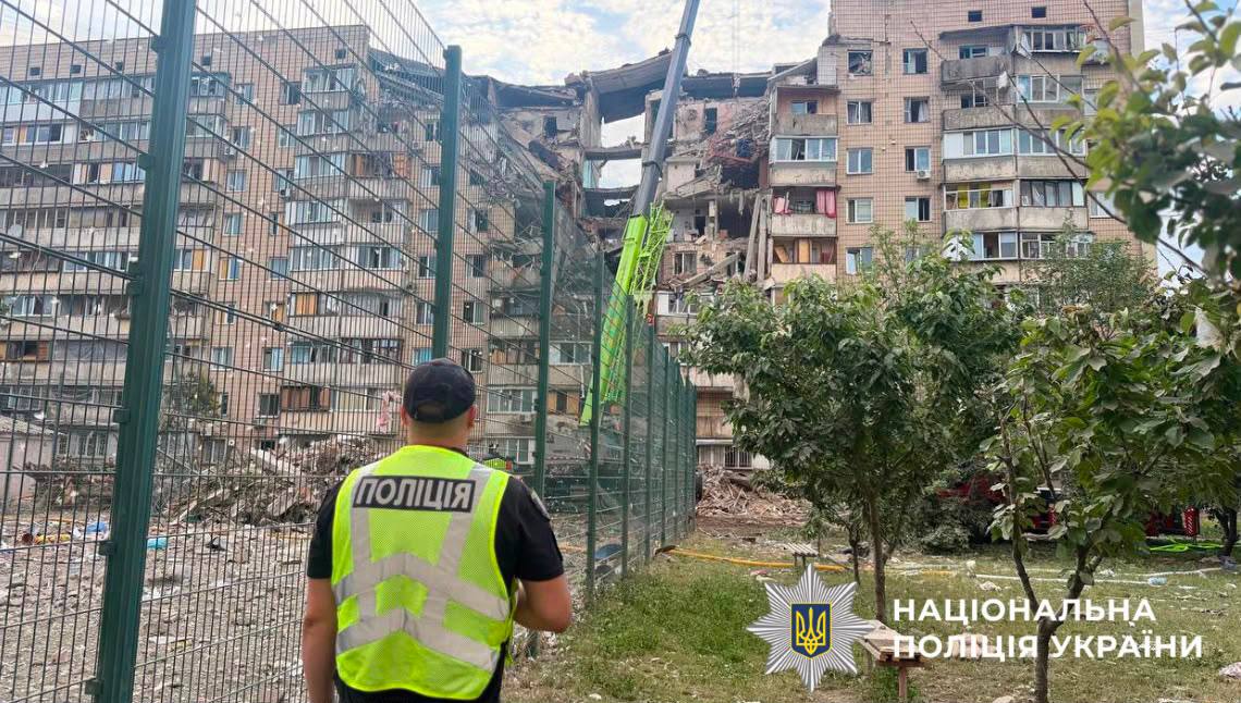 11 загиблих та понад 40 поранених – наслідки російського удару по Києву - фото 6
