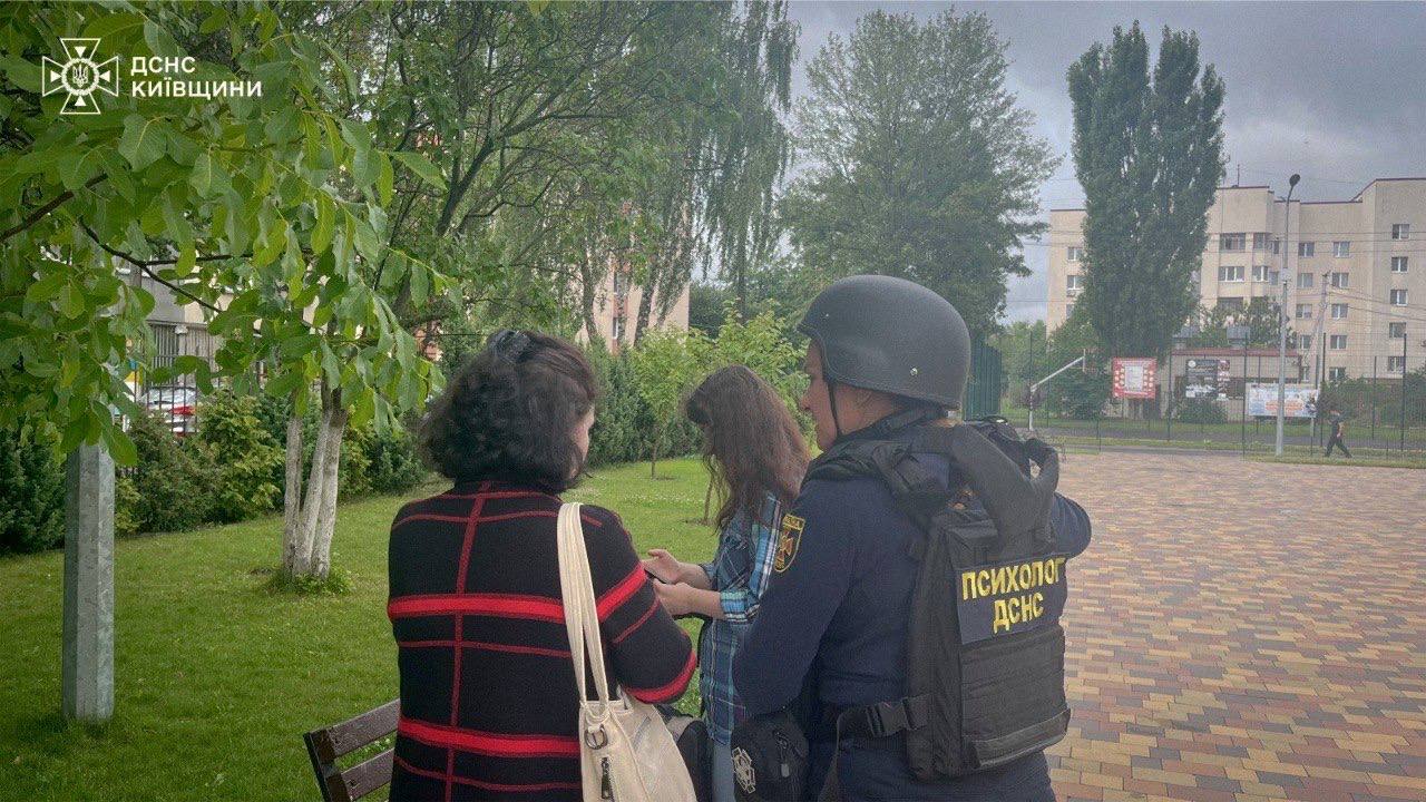 У ДСНС показали фото наслідків масованої атаки на Київщину - фото 3