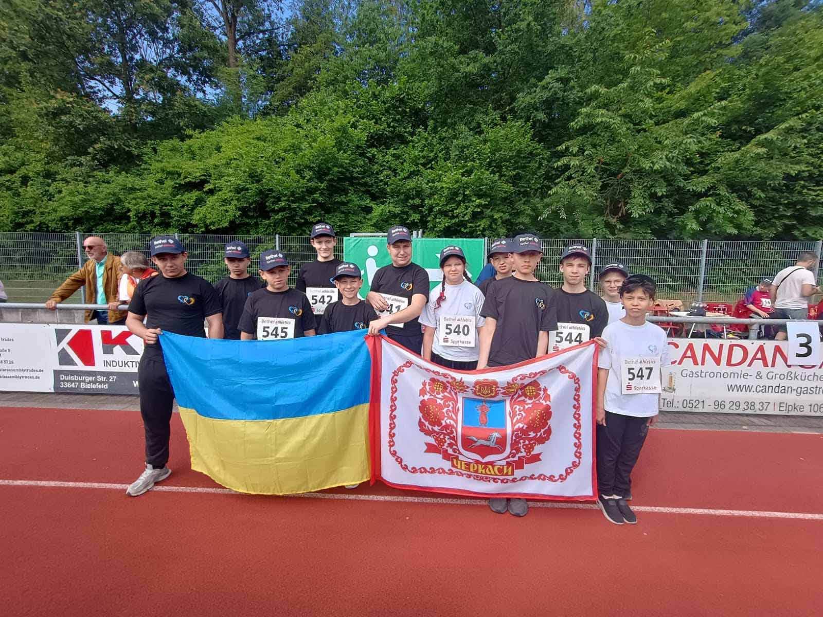 Черкаські спортсмени стали переможцями міжнародних спортивних змагань Bethel Athletics 2026 - фото 2