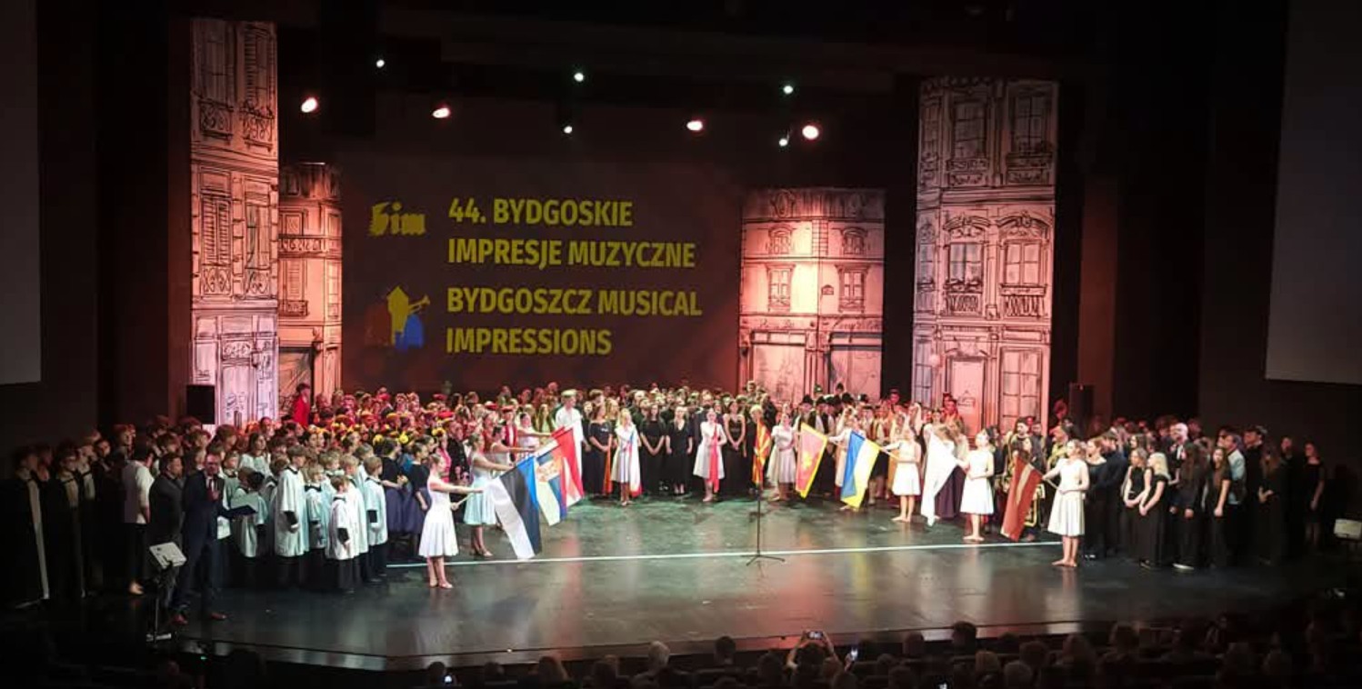 Черкаські бандуристки отримали кубок і премію фестивалю у Польщі