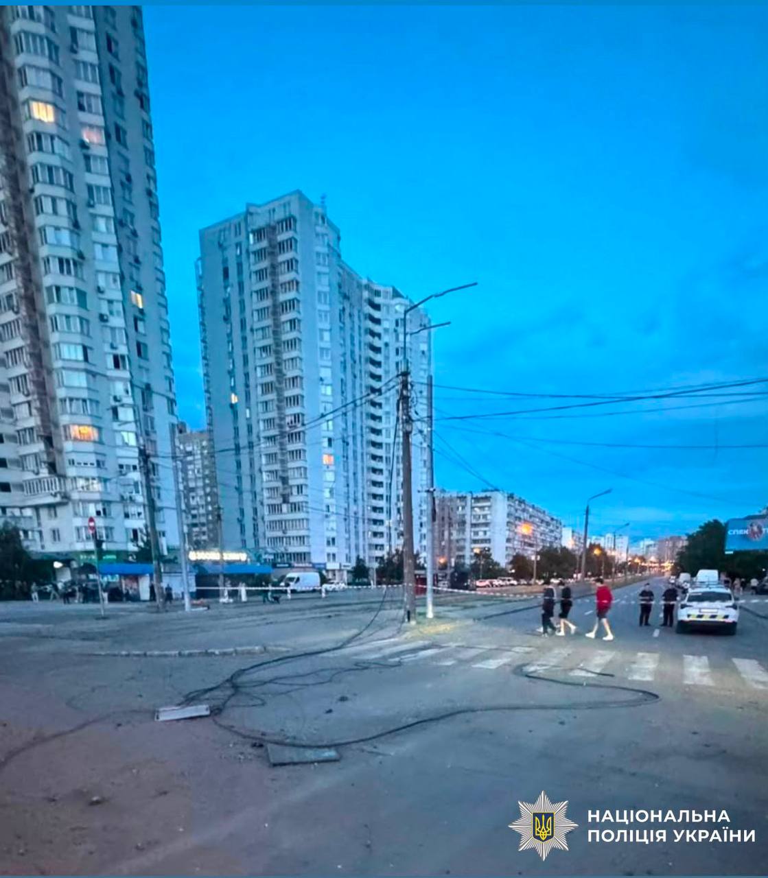 Пошкоджено будинки, авто та аптеку: поліція фіксує наслідки атаки в Києві - фото 2