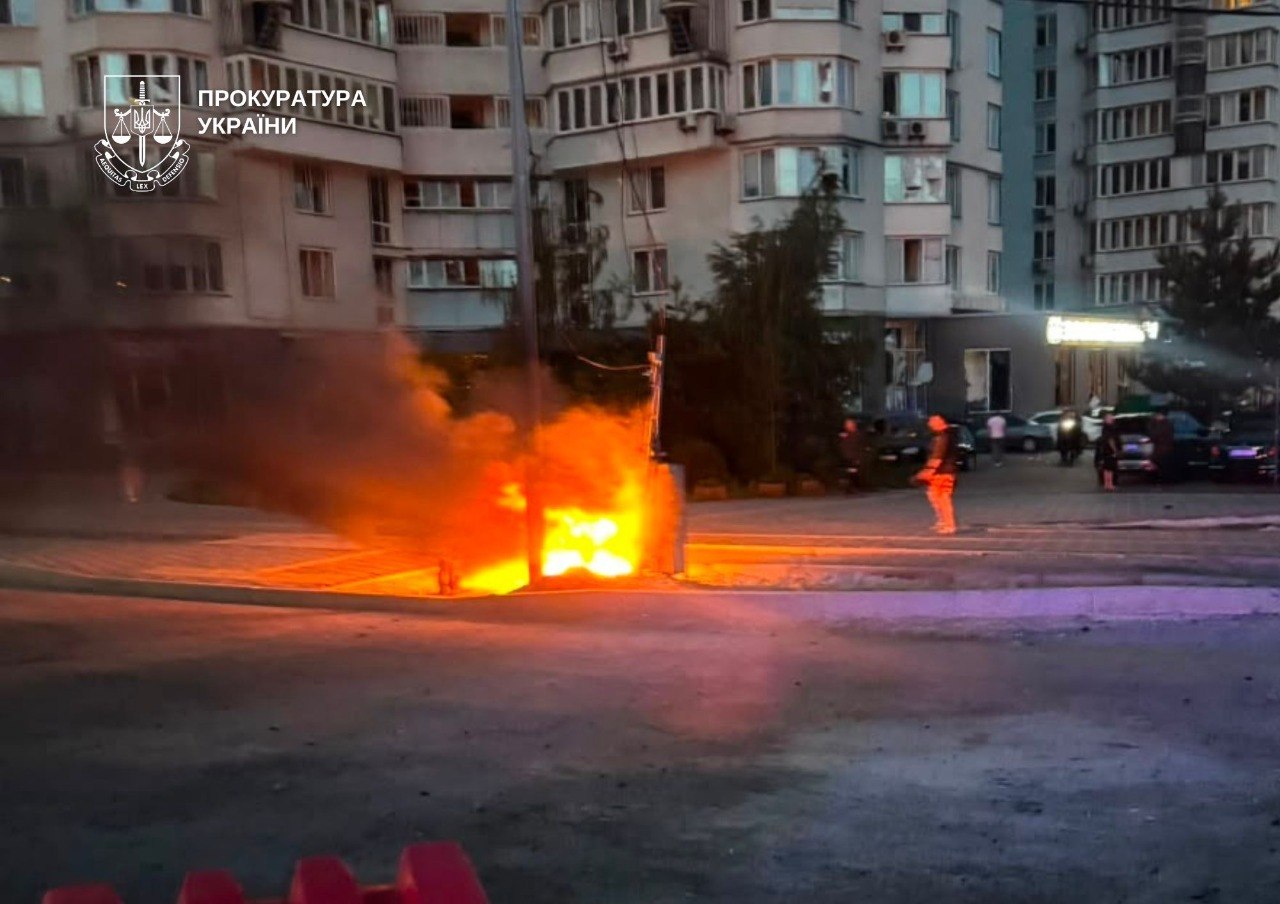 Правоохоронці розпочали досудове розслідування за фактом вчинення військовими рф воєнного злочину у Києві - фото 4